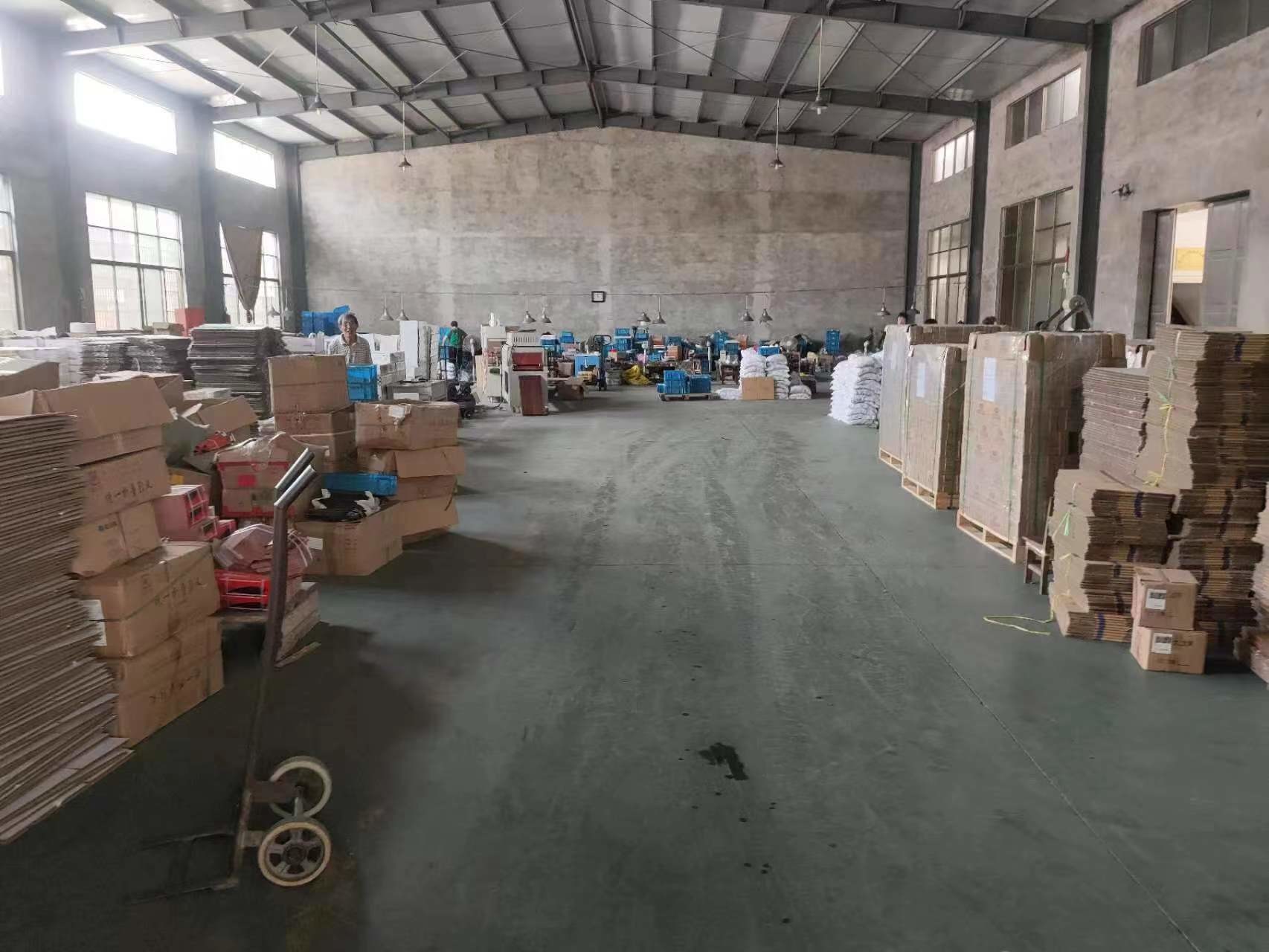 Hangzhou Zhenrong Import and Export Co., Ltd ligne de production en usine