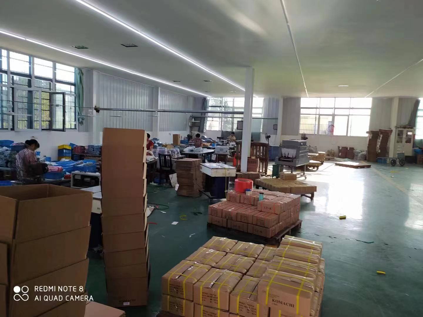 Hangzhou Zhenrong Import and Export Co., Ltd ligne de production en usine